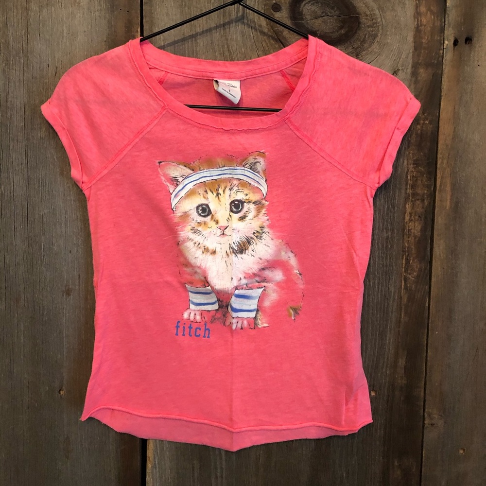 Abercrombie Kids Coral Pink Cat Graphic Short Sleeve T-shirt Size Small